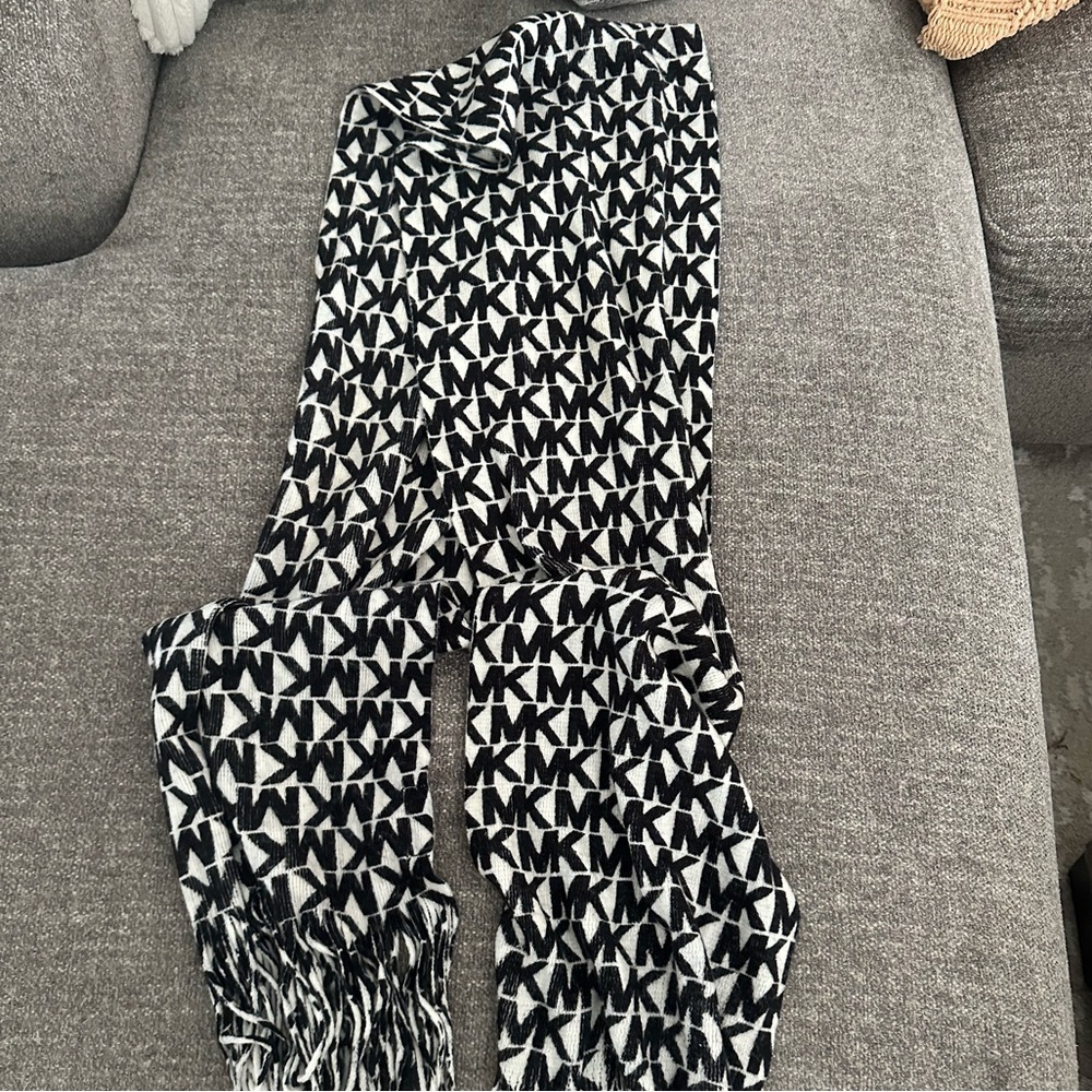 Michael Kors Scarf